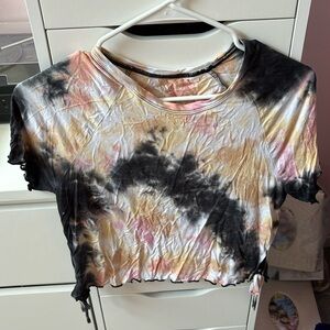 PACSUN CROPPED TIEDYE SHIRT, amazing condition, never worn, ties on sides